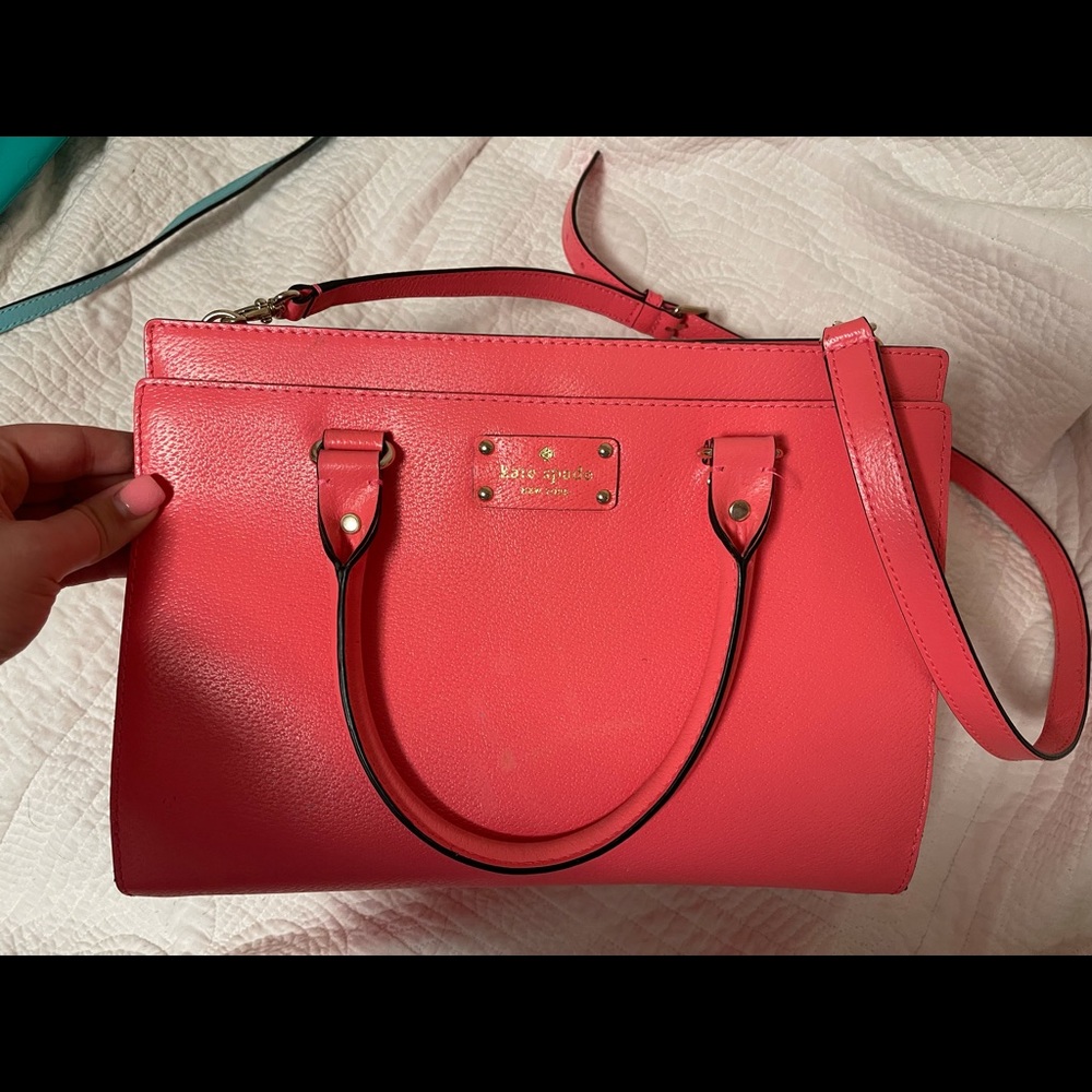 Kate Spade bag with side strap. Brand new!